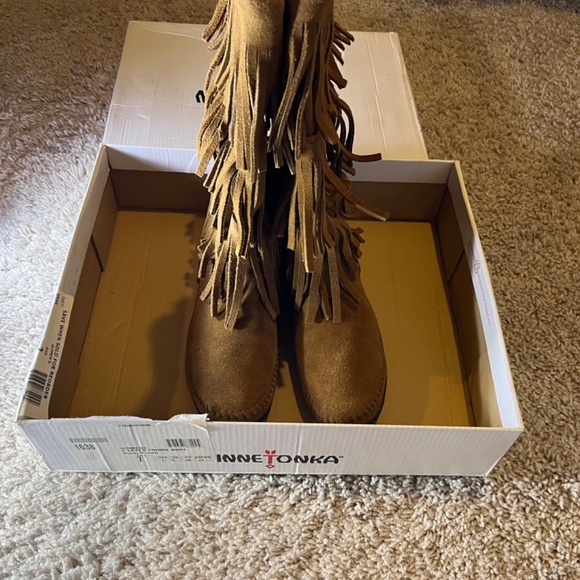 Minnetonka 3 layer fringe boot - Picture 5 of 6